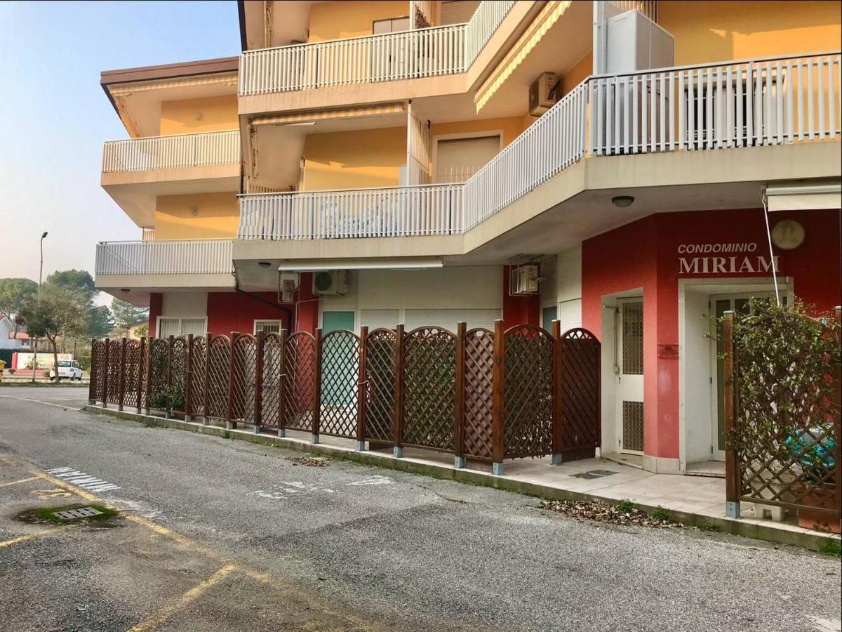 Residence Miriam 2 Bibione Eksteriør bilde